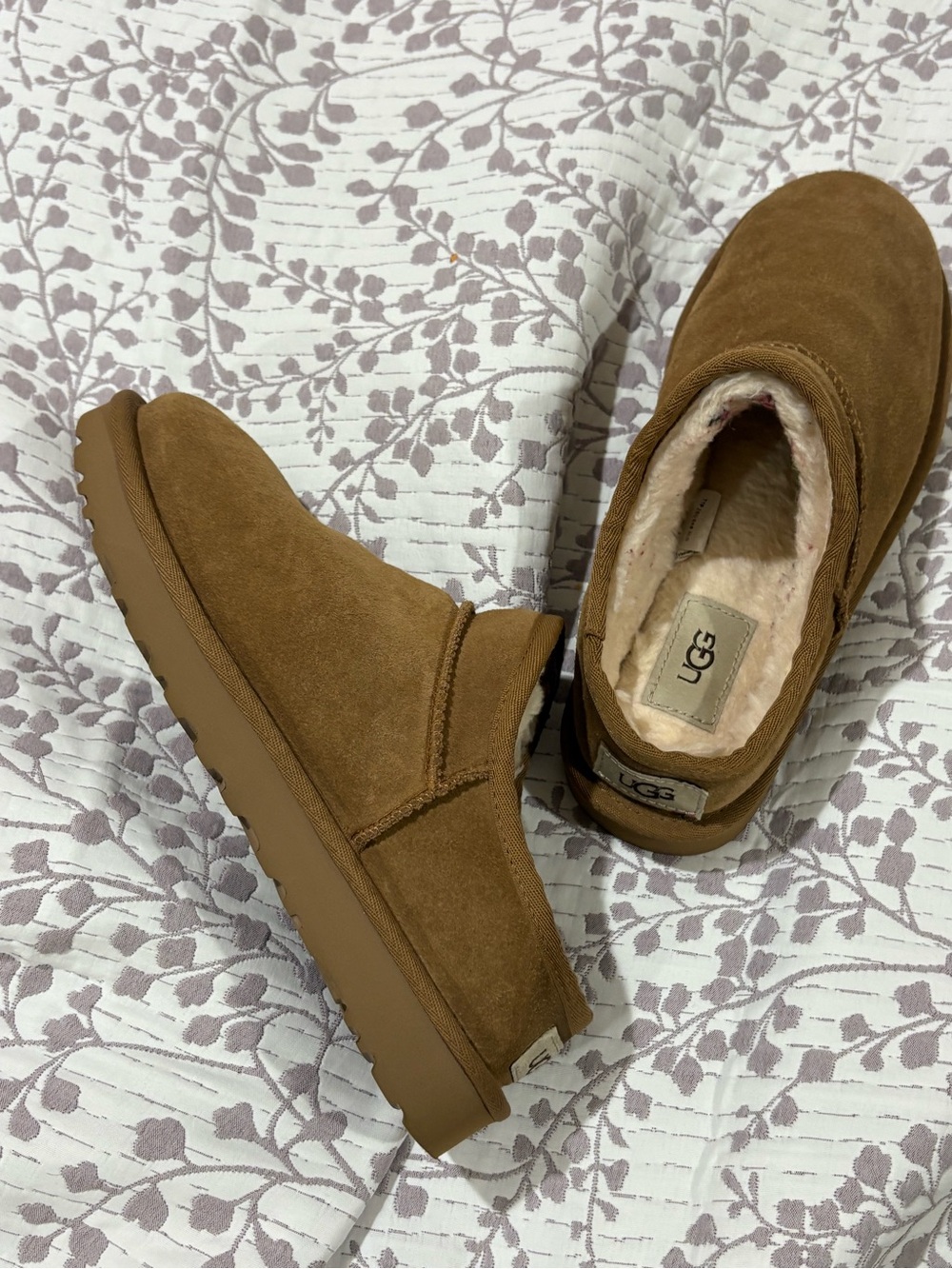 UGG Women's Slip-On Suede Mule in Chestnut Brown Never Worn